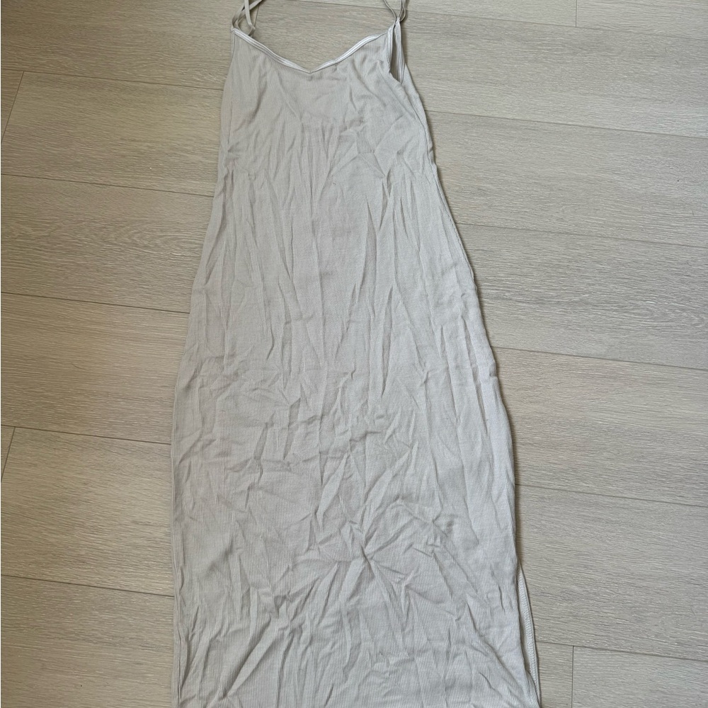 Elegant White Maxi Dress